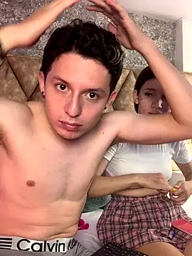 SsexCouplee online show from 18, 12, 2025