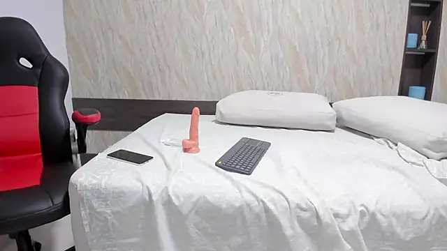 Snapshot of violeta_dovnik chatting on 18, 10, 2025 violeta dovnik online show from 18, 10, 2025