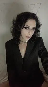 yvessblue online show from 30, 11, 2025