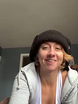 EllieELf online show from 25, 10, 2025