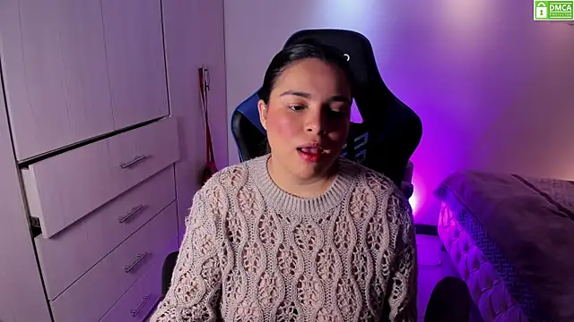 Bluepaula online show from 5, 11, 2025