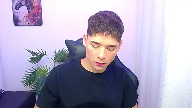 Snapshot of Mattass18 chatting on 28, 4, 2026 Mattass18 online show from 28, 4, 2026