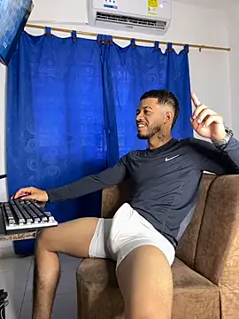 Kylian Alessandro online show from 10, 11, 2025