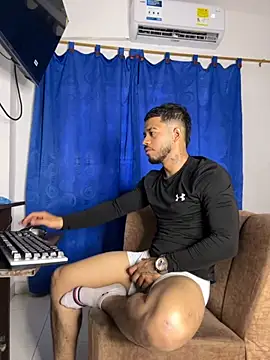 Kylian Alessandro online show from 13, 11, 2025