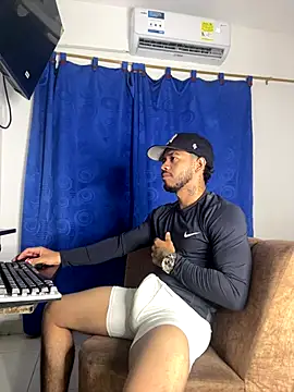 Kylian Alessandro online show from 3, 11, 2025