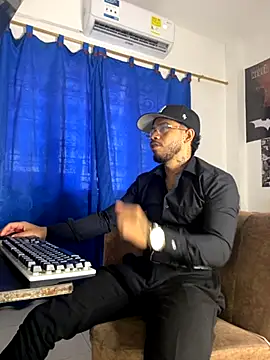 Kylian Alessandro online show from 27, 10, 2025