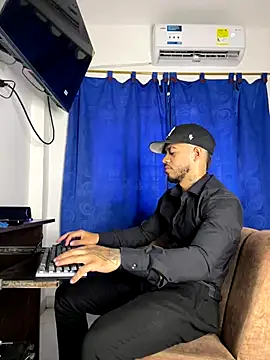 Kylian Alessandro online show from 14, 11, 2025