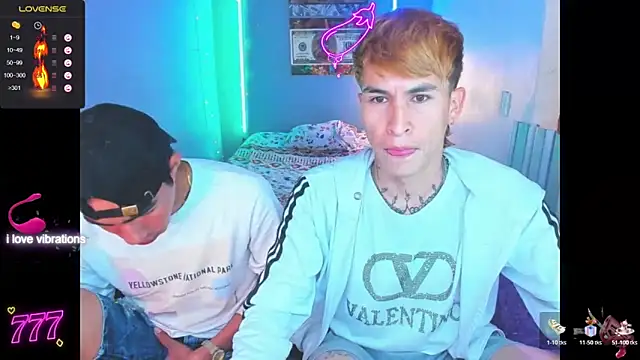 Snapshot of Latin_boysxxxx chatting on 6, 4, 2026 Latin boysxxxx online show from 6, 4, 2026
