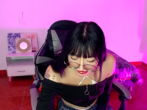 Snapshot of Isabella__666 chatting on 13, 11, 2025 Isabella 666 online show from 13, 11, 2025