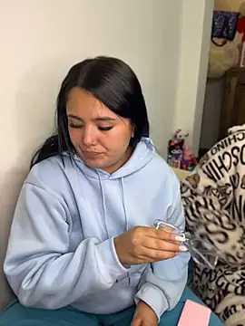 Snapshot of Mellani_luod chatting on 16, 5, 2026 Mellani luod online show from 16, 5, 2026