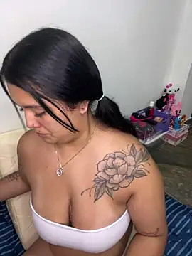 Snapshot of Mellani_luod chatting on 23, 4, 2026 Mellani luod online show from 23, 4, 2026