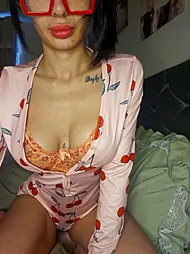 LucyMiax online show from 15, 1, 2026