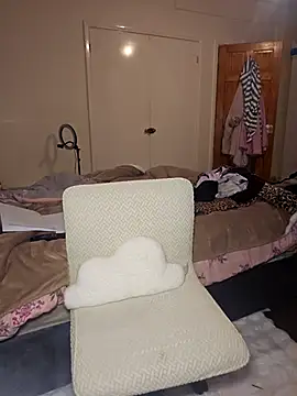 LucyMiax online show from 14, 12, 2025