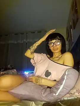 Snapshot of LucyMiax chatting on 26, 10, 2025 LucyMiax online show from 26, 10, 2025