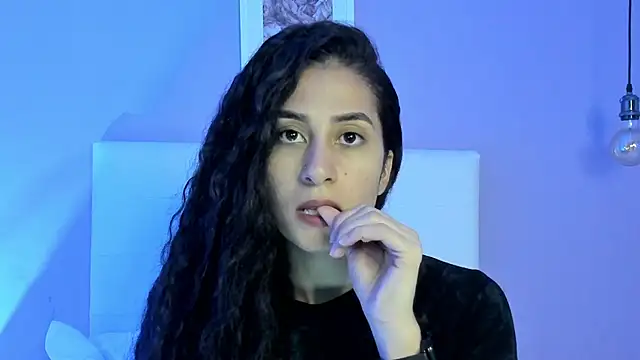 fernanda317 online show from 2, 7, 2026