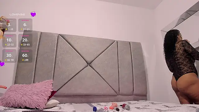 Miaa Star1 online show from 15, 11, 2025