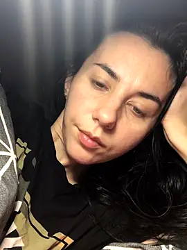 Snapshot of oliviya_mur chatting on 17, 10, 2025 oliviya mur online show from 17, 10, 2025