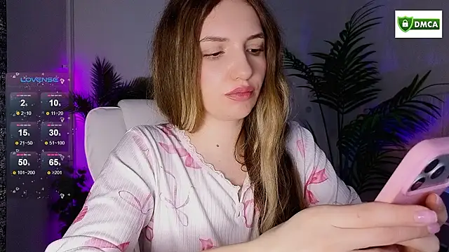 cute cake online show from 15, 3, 2026