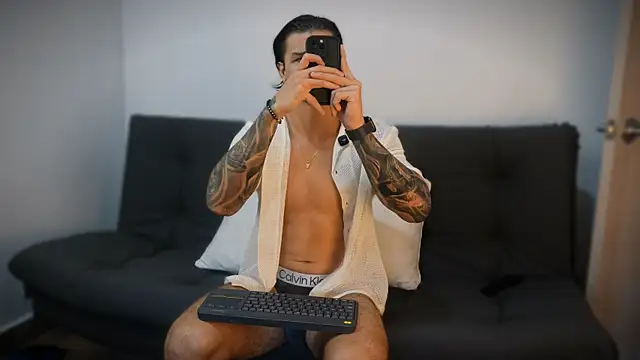 Dominick walker online show from 16, 10, 2025