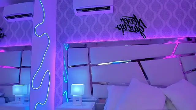 DevoraCarther online show from 24, 10, 2025