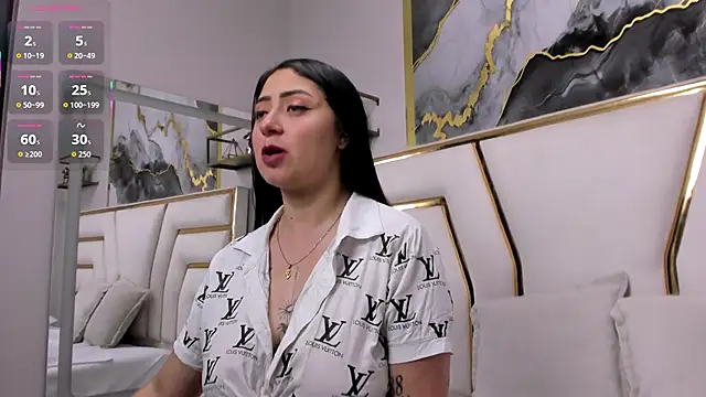 JuliethCruz  online show from 25, 10, 2025