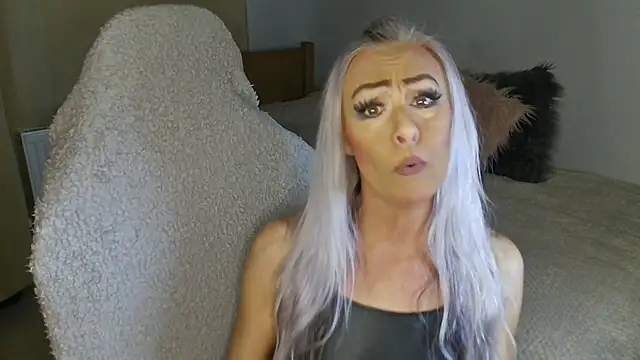 TheOGMiaMystique online show from 14, 4, 2026