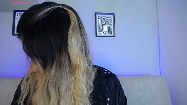 Sweet Bella Valery online show from 9, 3, 2026