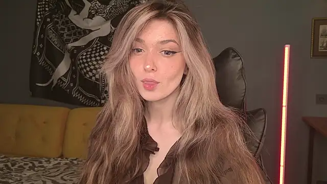 Snapshot of BellaSink chatting on 1, 6, 2026 BellaSink online show from 1, 6, 2026