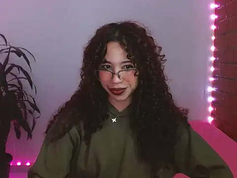 Medussa3033 online show from 2, 11, 2025