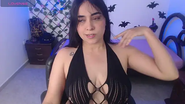 Snapshot of kathe_cam1 chatting on 29, 10, 2025 kathe cam1 online show from 29, 10, 2025