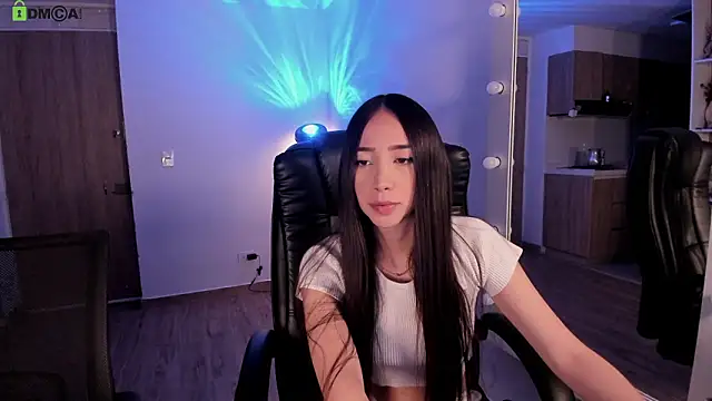 Mikeyvioleta  online show from 6, 2, 2026