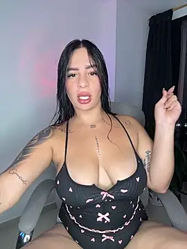 Emily Kurth23 online show from 21, 11, 2025