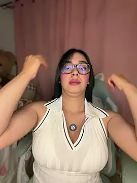 Snapshot of MiaSofia__ chatting on 22, 5, 2026 MiaSofia online show from 22, 5, 2026