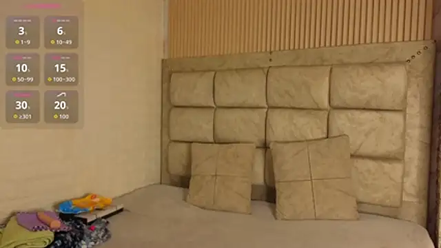 MarScarlett online show from 3, 11, 2025