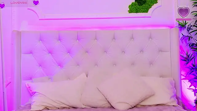 AriannaSins online show from 22, 4, 2026