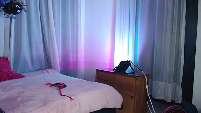 Snapshot of antonella_rosecs chatting on 17, 10, 2025 antonella rosecs online show from 17, 10, 2025