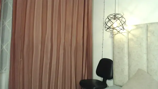 antonella rosecs online show from 4, 12, 2025