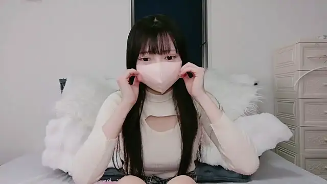 Snapshot of Mirai_oO16Oo chatting on 16, 10, 2025 Mirai oO16Oo online show from 16, 10, 2025