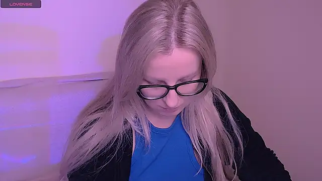 AllaLeomz online show from 19, 11, 2025