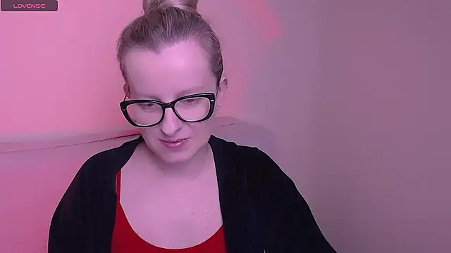 AllaLeomz online show from 21, 11, 2025