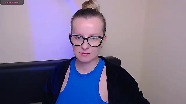 AllaLeomz online show from 16, 10, 2025