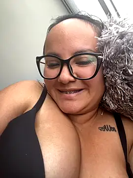 Snapshot of antoniamiller69 chatting on 17, 11, 2025 antoniamiller69 online show from 17, 11, 2025