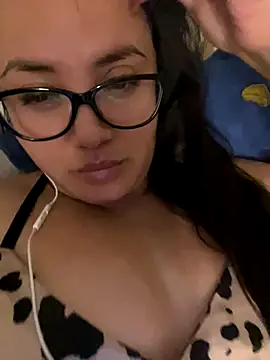 Snapshot of antoniamiller69 chatting on 3, 11, 2025 antoniamiller69 online show from 3, 11, 2025