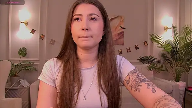 Snapshot of JudyAngels chatting on 23, 10, 2025 JudyAngels online show from 23, 10, 2025