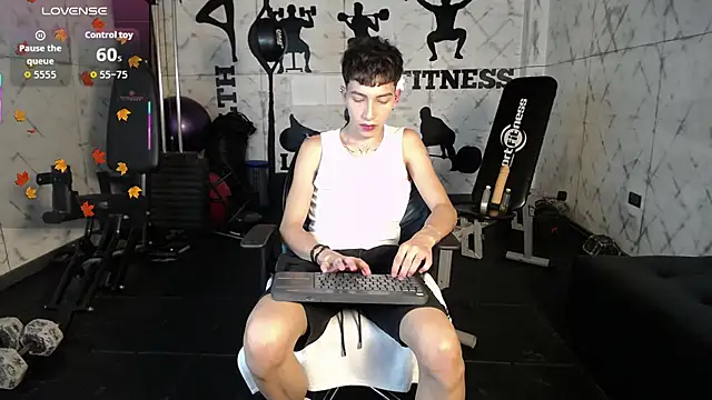 Snapshot of Tiam_muller chatting on 10, 11, 2025 Tiam muller online show from 10, 11, 2025