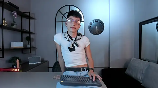 Snapshot of Tiam_muller chatting on 15, 11, 2025 Tiam muller online show from 15, 11, 2025