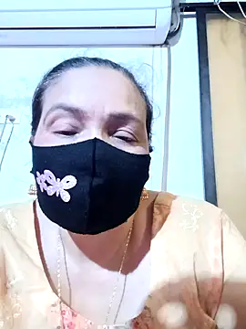 Snapshot of Moyna_1 chatting on 17, 10, 2025 Moyna 1 online show from 17, 10, 2025