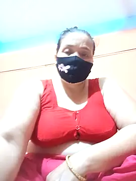 Snapshot of Moyna_1 chatting on 27, 10, 2025 Moyna 1 online show from 27, 10, 2025