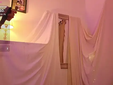 Snapshot of Yamilk101 chatting on 6, 11, 2025 Yamilk101 online show from 6, 11, 2025