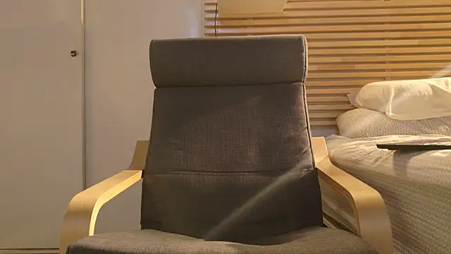 KevinWolf777 online show from 10, 4, 2026